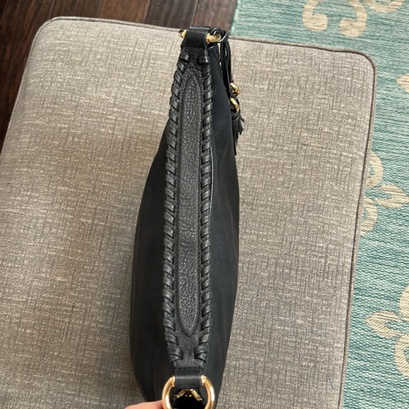 Michael Kors Black Lauryn Leather Shoulder Bag - Picture 9 of 10